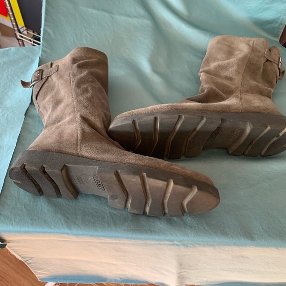 The Flexx brown/taupe suede scrunch bootie - Picture 3 of 9